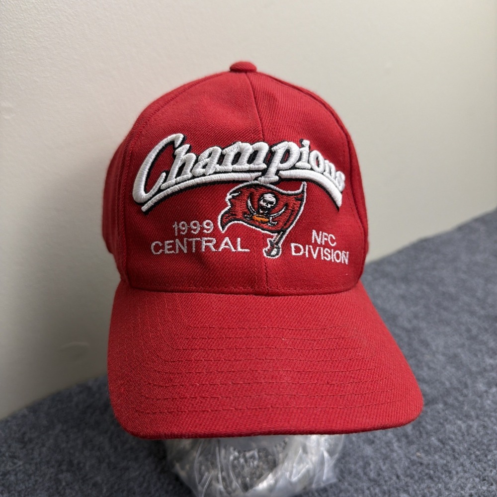 1999 Vintage‎ Logo Athletic Tampa Bay Buccaneers NFC Champions Snapback